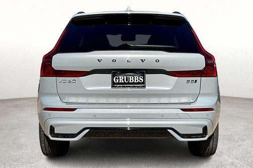 Gray Metallic 2026 Volvo XC60 B5 Ultra