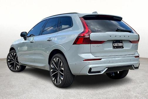 2026 Volvo XC60 B5 Ultra