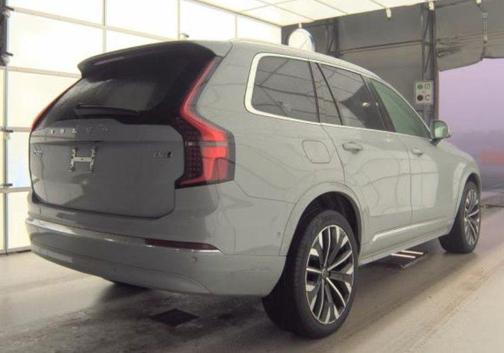 2025 Volvo XC90 B6 Plus 7-Seater