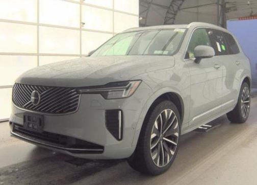 2025 Volvo XC90 B6 Plus 7-Seater