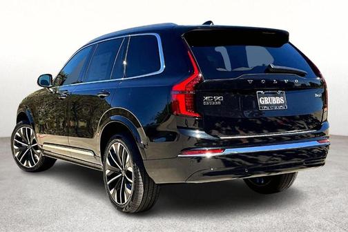 2026 Volvo XC90 B6 Plus 6-Seater