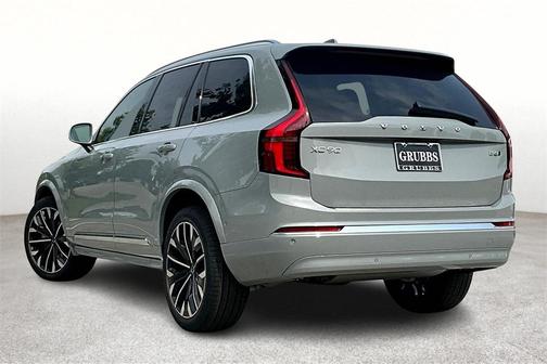 2025 Volvo XC90 B6 Plus 7-Seater