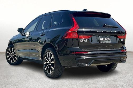 2025 Volvo XC60 B5 Core
