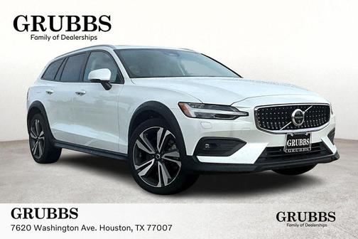 2024 Volvo V60 Cross Country B5 Plus