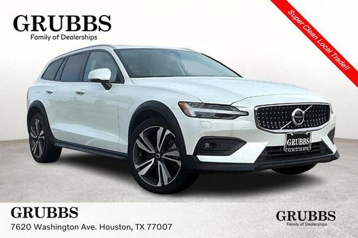 2024 Volvo V60 Cross Country B5 Plus