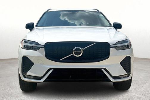 2025 Volvo XC60 B5 Core