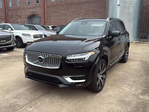 2025 Volvo XC90 B6 Plus 7-Seater