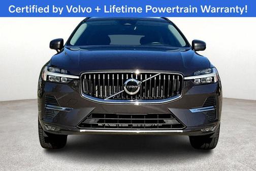 2022 Volvo XC60 B5 Momentum