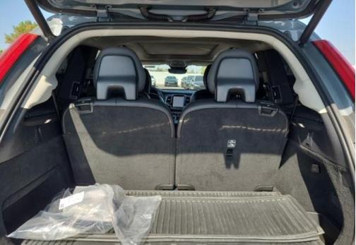 2023 Volvo XC90 Recharge Plug-In Hybrid T8 Ultimate 6-Seater