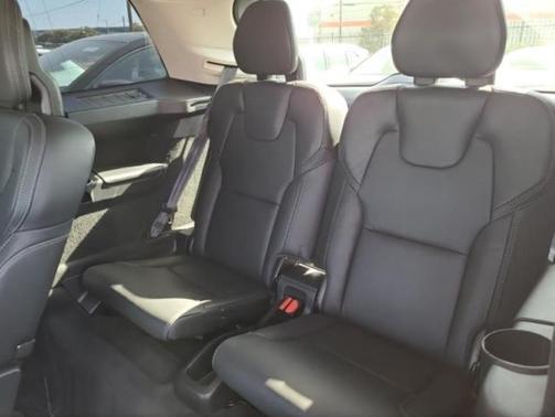 2023 Volvo XC90 Recharge Plug-In Hybrid T8 Ultimate 6-Seater
