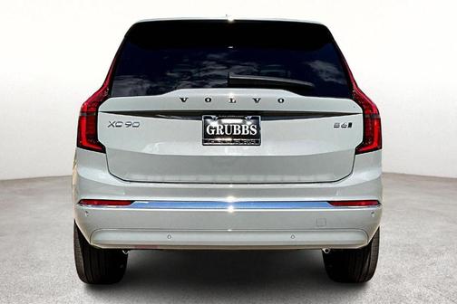 2026 Volvo XC90 B6 Plus 6-Seater