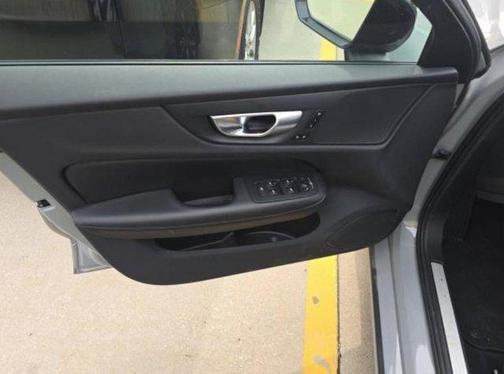 2025 Volvo S60 B5 Core