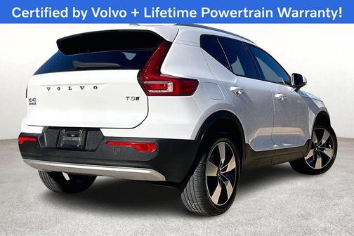 2020 Volvo XC40 T5 Momentum
