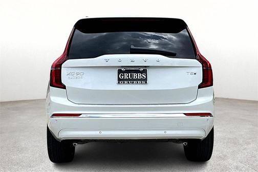 2026 Volvo XC90 PLUS