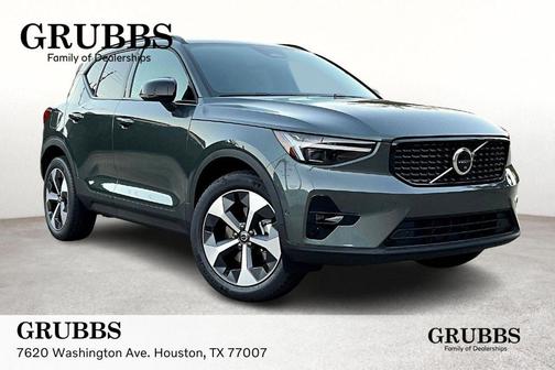 2026 Volvo XC40 B5 Plus