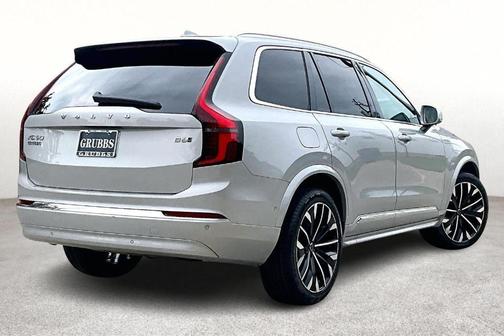2025 Volvo XC90 B6 Plus 7-Seater