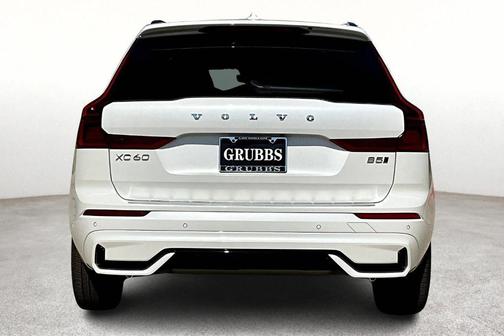 2026 Volvo XC60 B5 Ultra