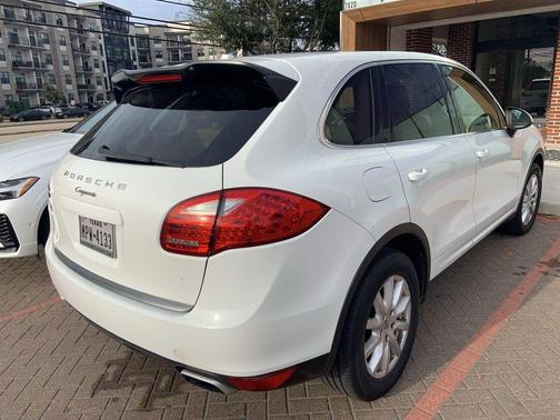 2012 Porsche Cayenne Base