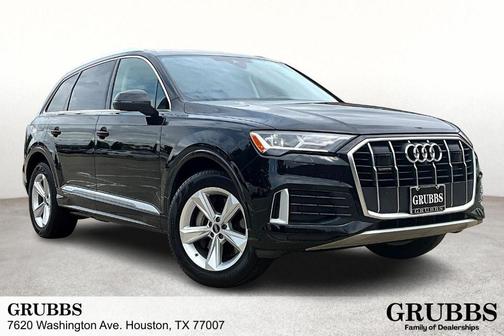 2023 Audi Q7 45 Premium Plus