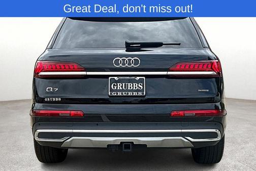 2023 Audi Q7 45 Premium Plus