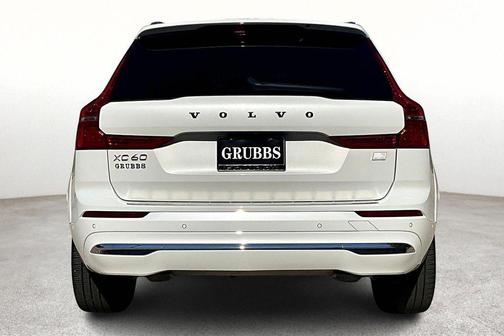 2023 Volvo XC60 Recharge Plug-In Hybrid T8 Ultimate Bright Theme