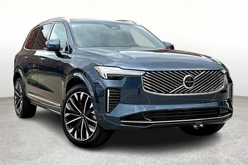 2025 Volvo XC90 B6 Plus 7-Seater