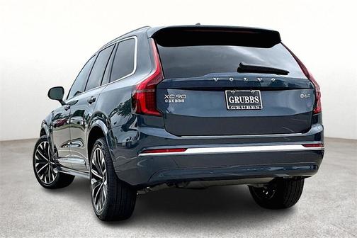 2025 Volvo XC90 B6 Plus 7-Seater