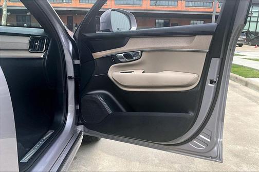 Silver 2026 Volvo XC90 B6 Plus 7-Seater