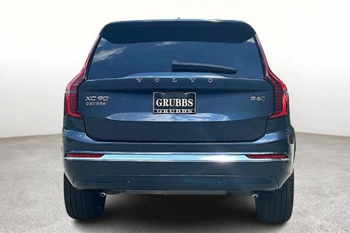 2025 Volvo XC90 B6 Plus 7-Seater