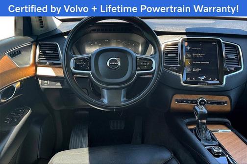 2022 Volvo XC90 T6 Momentum 7 Passenger