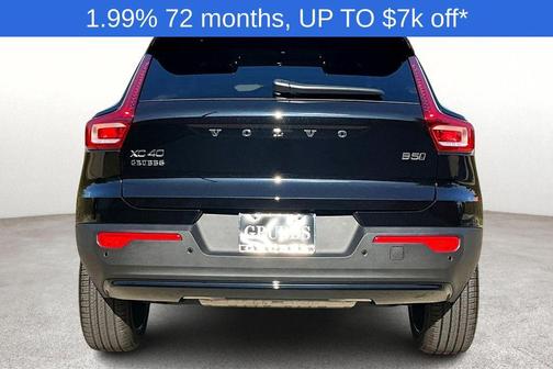 2026 Volvo XC40 B5 Ultra