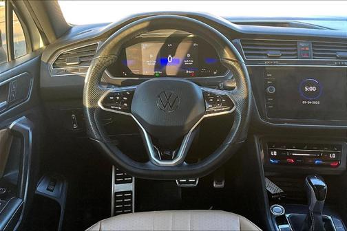 2022 Volkswagen Tiguan 2.0T SE R-Line Black