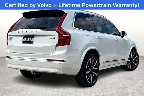 2023 Volvo XC90 B5 Plus