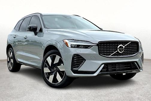 2025 Volvo XC60 Plug-In Hybrid T8 Plus