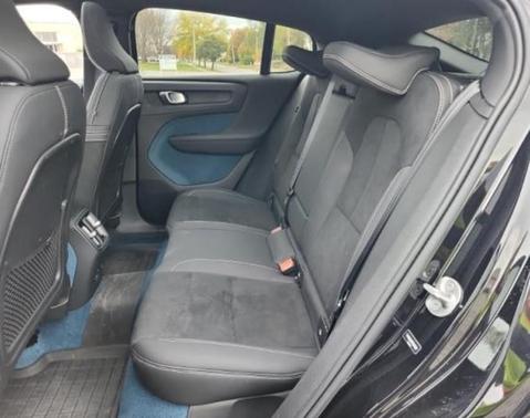 2023 Volvo C40 Recharge Pure Electric Twin Ultimate