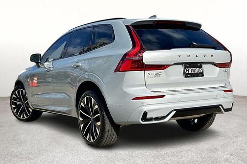 2026 Volvo XC60 Plug-In Hybrid T8 Ultra