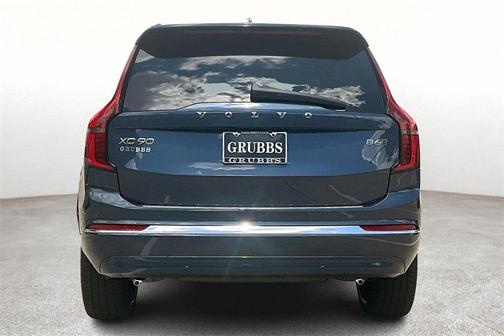 2025 Volvo XC90 B6 Ultra