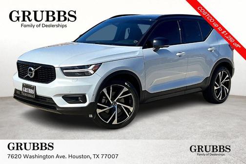2022 Volvo XC40 T5 R-Design