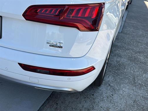 2018 Audi Q5 2.0T Prestige