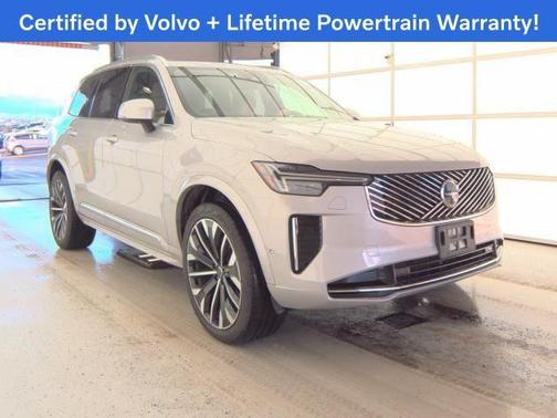 2025 Volvo XC90 B6 Plus 7-Seater