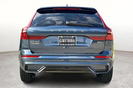 2026 Volvo XC60 B5 Plus