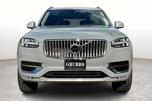 2025 Volvo XC90 B6 Plus 7-Seater