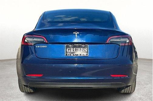 2022 Tesla Model 3 Base