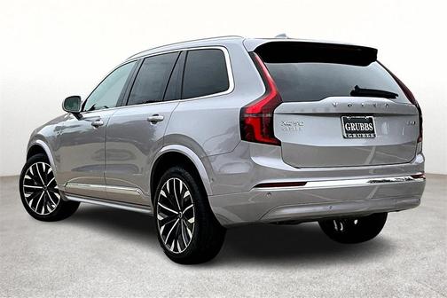 2026 Volvo XC90 PLUS