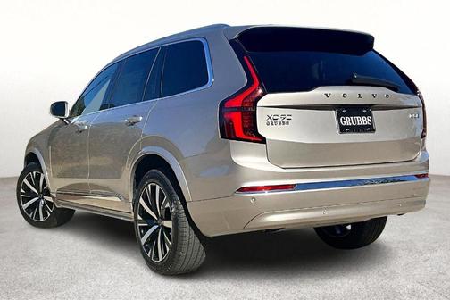 2026 Volvo XC90 B5 Core