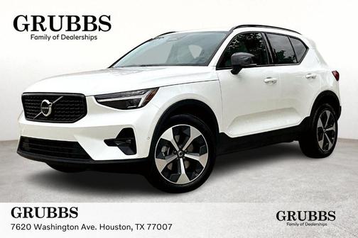 2026 Volvo XC40 B5 Plus