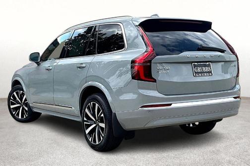 2026 Volvo XC90 B5 Core