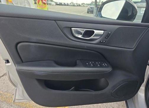 2025 Volvo S60 B5 Core