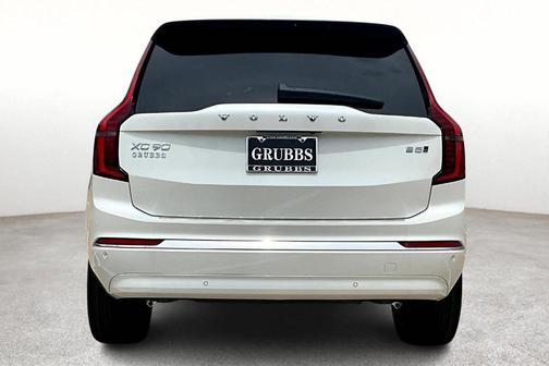 2026 Volvo XC90 B5 Plus 7-Seater