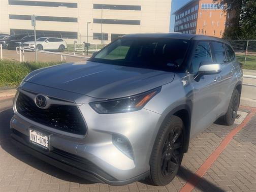 2023 Toyota Highlander LE